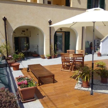 Casa Papaveri Rossi Finale Ligure Zewnętrze zdjęcie