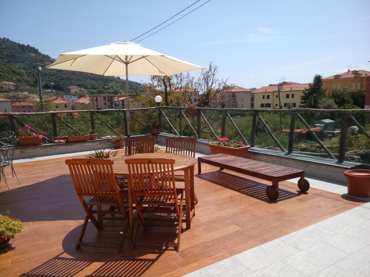 Casa Papaveri Rossi Finale Ligure Zewnętrze zdjęcie