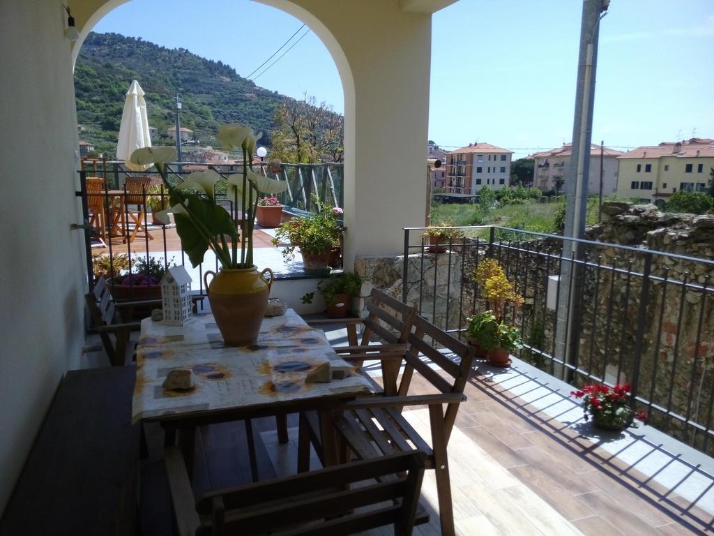 Casa Papaveri Rossi Finale Ligure Pokój zdjęcie