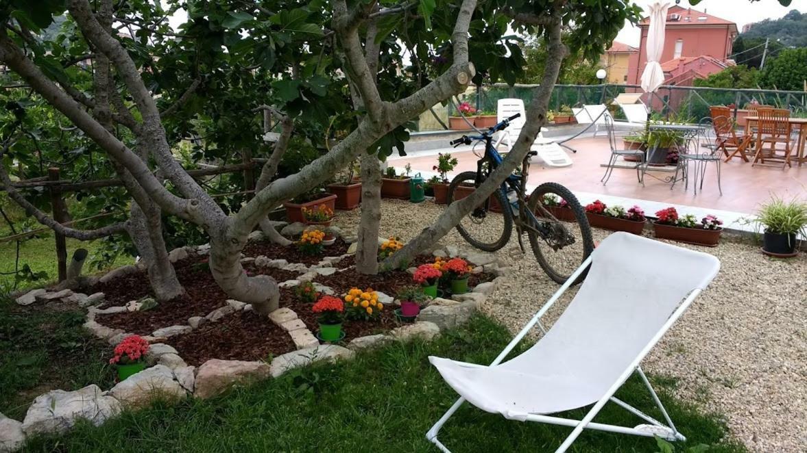 Casa Papaveri Rossi Finale Ligure Zewnętrze zdjęcie