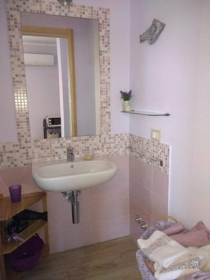 Casa Papaveri Rossi Finale Ligure Zewnętrze zdjęcie