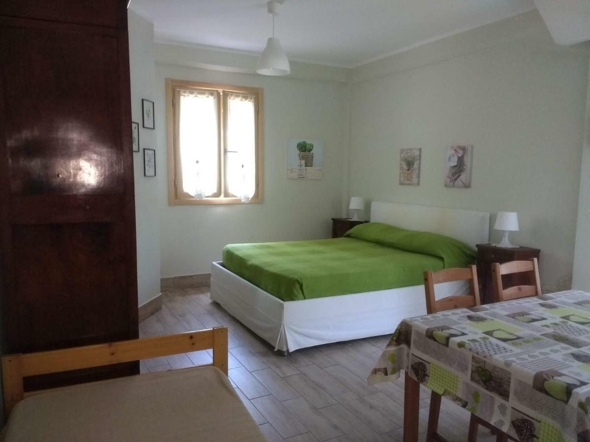 Casa Papaveri Rossi Finale Ligure Zewnętrze zdjęcie